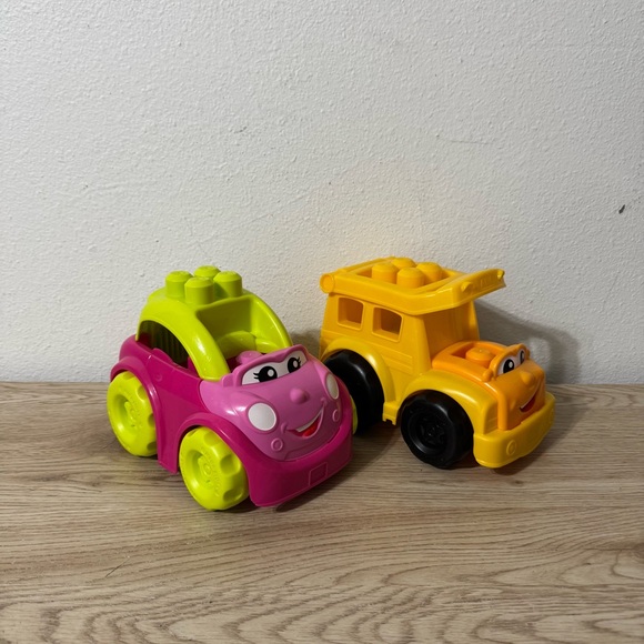 Mega Bloks First Builders Sonny School Bus Yellow Vehicle And Pink Car Set Of‎ 2 - Picture 1 of 10